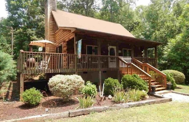 Horseshow Hideaway – Pet Friendly Cabin, 7 Minutes to TIEC - Foto 22