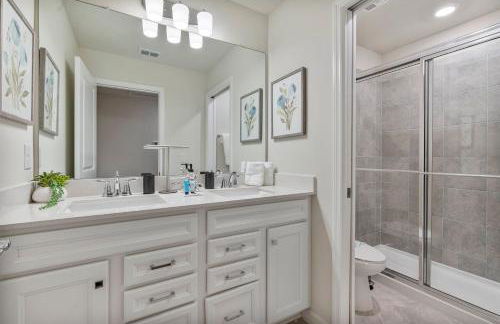 Brand NEW 10Bdrms7Bath Luxury - Foto 8