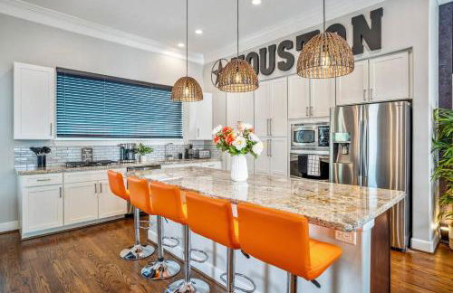 Posh Dtwn/Midtown Home w Stunning Roof-Top Terrace - Foto 64