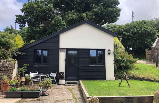 Cosy Cottage Near Hartland Village - Photo 1