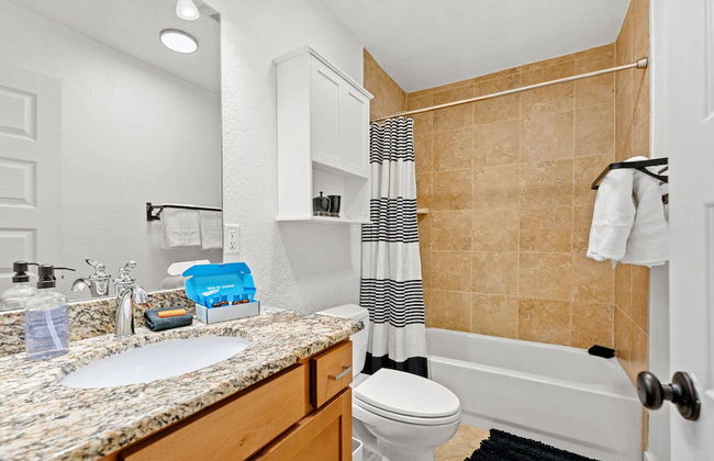 Style & Serenity - Steps Away From South Congress - Foto 29