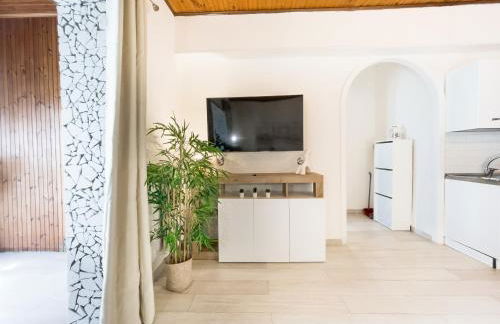 Athena Sea front Apartment, Parking & Pool - Foto 30