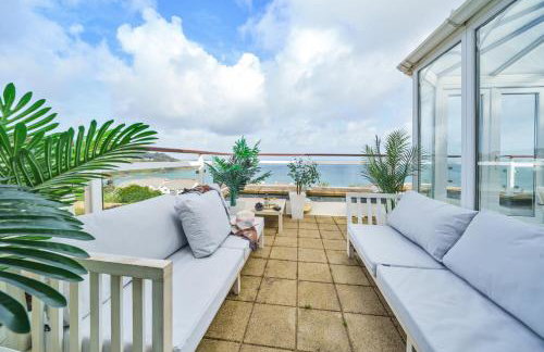 NEW! Stunning 2 Bed Beach Front Penthouse Apartment - Topaz, Compass Point - Foto 41