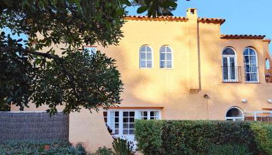 Casa con jardín a 30 metros de la playa. AT. - Foto 3, Garden