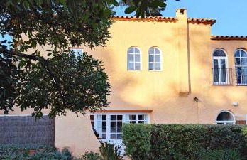 Casa con jardín a 30 metros de la playa. AT. - Foto 3