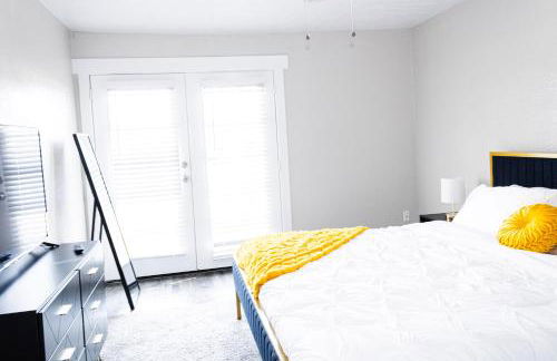 Walk to AT&T Stadium , Globelife from Cozy 2bd/ba Apartment - Photo 13