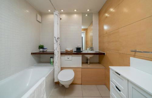 Lovely 3BD Flat, Parking, sleeps SIX close to O2 - Foto 32