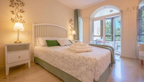 La Brisa de Alborán - Rooftop Pool in Puerto Deportivo - Photo 2, towels