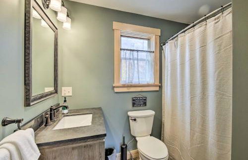 Cozy and Peaceful Waterfront Cabin on Porter Lake! - Foto 13