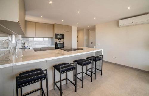 Frontline Apartment Sea Views - Pool - Center - Foto 6