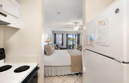 Studio - Lullwater 299 bottom floor No Elevator! - Photo 19