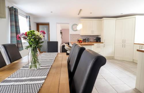 Llys Tirion - Photo 7