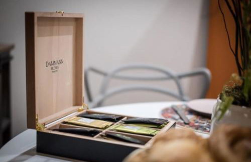 room five - parking, balnéothérapie, place nationale, un havre de paix - Foto 34