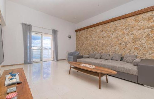 Lovely Apartment In Lukovo With Wifi - Foto 12