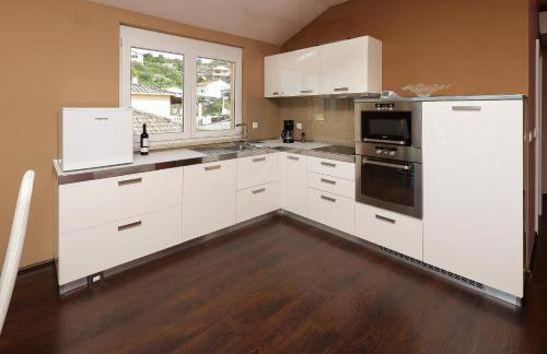 Moro Vrbnik - Foto 37