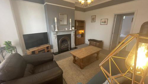 Restful Harbourside Apartment with Garden - Foto 3