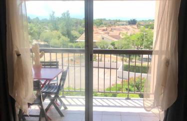 Les Capitelles Bord de plage avec grande piscine - Vue montagne - Balcon - Photo 10
