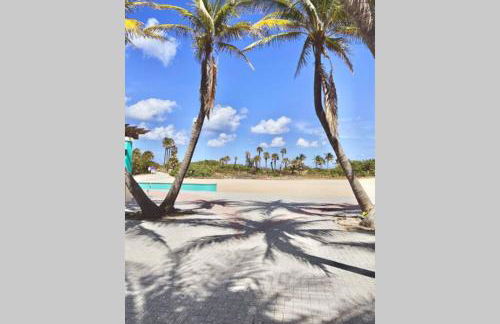 Serenity at Seascape: Steps to the beach & Shops - Foto 3