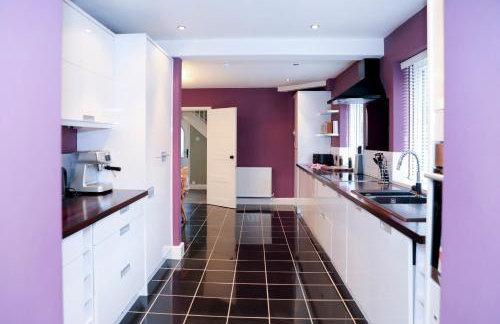 Hassocks Hideaway with Parking Garden - Foto 6