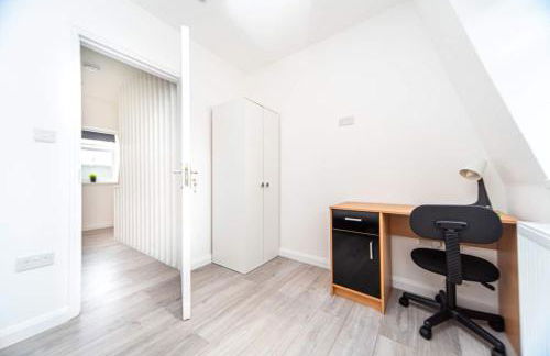 Lovely 3 Bed Flat in a Great Location in London - Foto 10