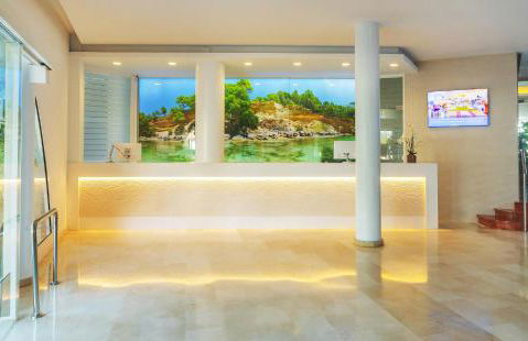 Aparthotel Fontanellas Playa - Photo 40