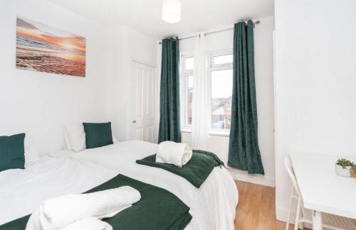 Cozy Cottage 2 Bedroom Apartment with free Parking - Foto 5