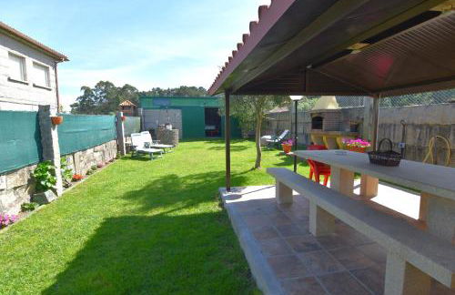 Casa natural con cenador en jardín y parking - Foto 2