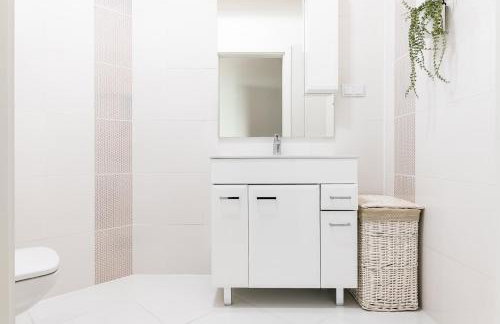 Babiogórska Perełka w skandynawskim stylu z sauną i kominkiem - Foto 18