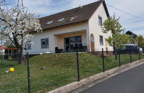 Ferienwohnung Sulzfeld - Liebevoll eingerichtete Ferienwohnung in Sulzfeld im Grabfeld - Foto 1