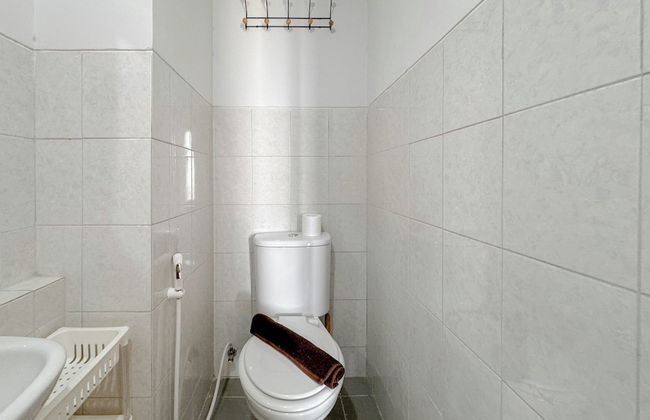 Best Price And Comfortable Stay Studio At Suncity Residence Apartment - Photo 15