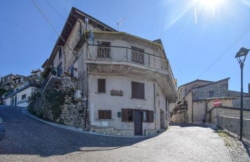 1 Bedroom Cozy Apartment In Castel Di Tora - Foto 9