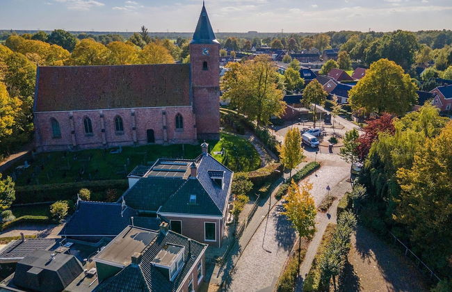 Characteristic House With Wellness in Augustinusga - Foto 39