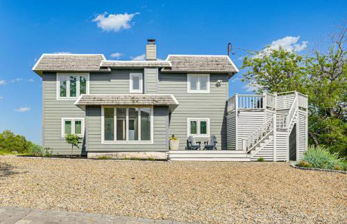 Elegant Gloucester Beach Getaway with Ocean Views! - Foto 31