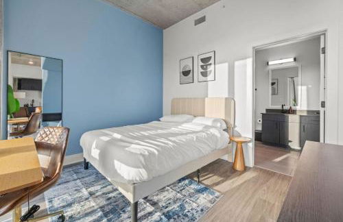 Chic Channelside Studio with High-Rise Views - Foto 16