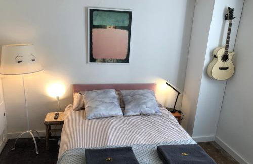 Creative Norfolk Chapel with Piano and Sauna Sleeps 10 - Foto 2