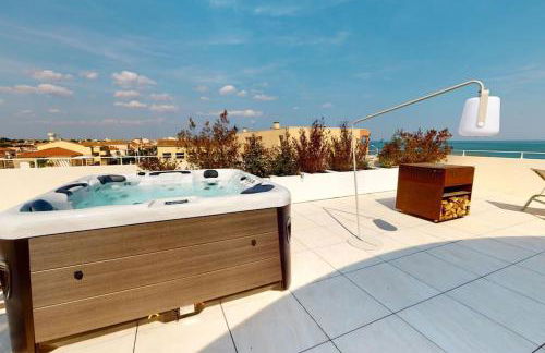 Spendide appartement tout confort, Résidence Archipel T4 en bord de plage, avec grande terrasse aménagée,spa et parking privé - Foto 9