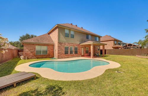 Private Theater and Pool Spacious Mission Home - Photo 1