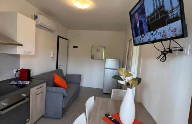 Twin Pine trees flats, near beach - Foto 10