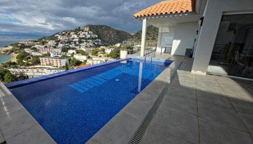 Sylvie conciergerie Exceptional house with sea view - Photo 4