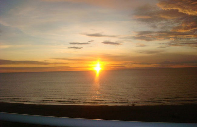 Modern 3 Bedroom Apartment With Sea-beach View - Foto 15