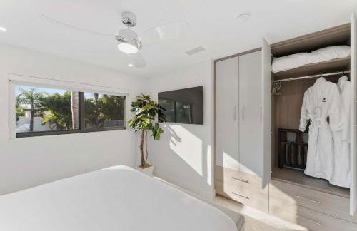 Tiki Hut Paradise Mins to Beach w Fire Pit - Foto 28