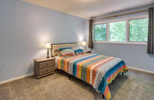 Lakefront Sunburg Vacation Rental with Boat Dock! - Foto 23