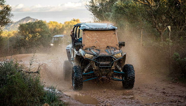 Atravesando un tramo embarrado