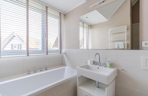 Ostsee - Reetdachhaus Nr 11 "NEWPORT" im Strand Resort - Foto 26