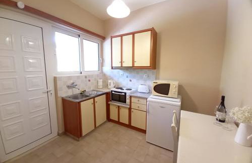 Stefanos Studios - Photo 33