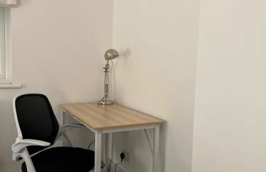 Modern 3 bedroom House with garden & private parking - Foto 9