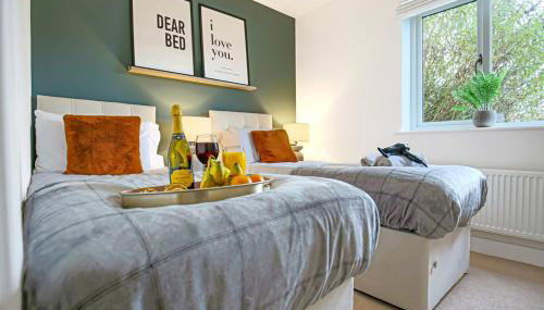 Stylish Apartment with Balcony, Free Parking, Fast Wifi and Smart TV with Sky and Netflix by Yoko Property - Foto 2