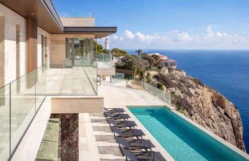 Villa de vacaciones con piscina infinita - Foto 11