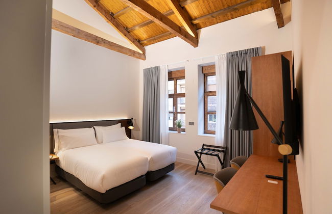 Prisma Suites - Photo 51