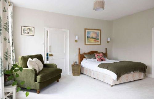 Country Retreat - Sleeps 14 - Large Garden - Photo 46